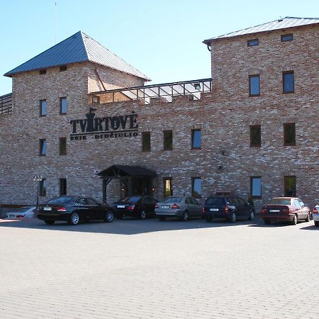 Tvirtove Prie Didziulio Hotel Dedeliskes ภายนอก รูปภาพ
